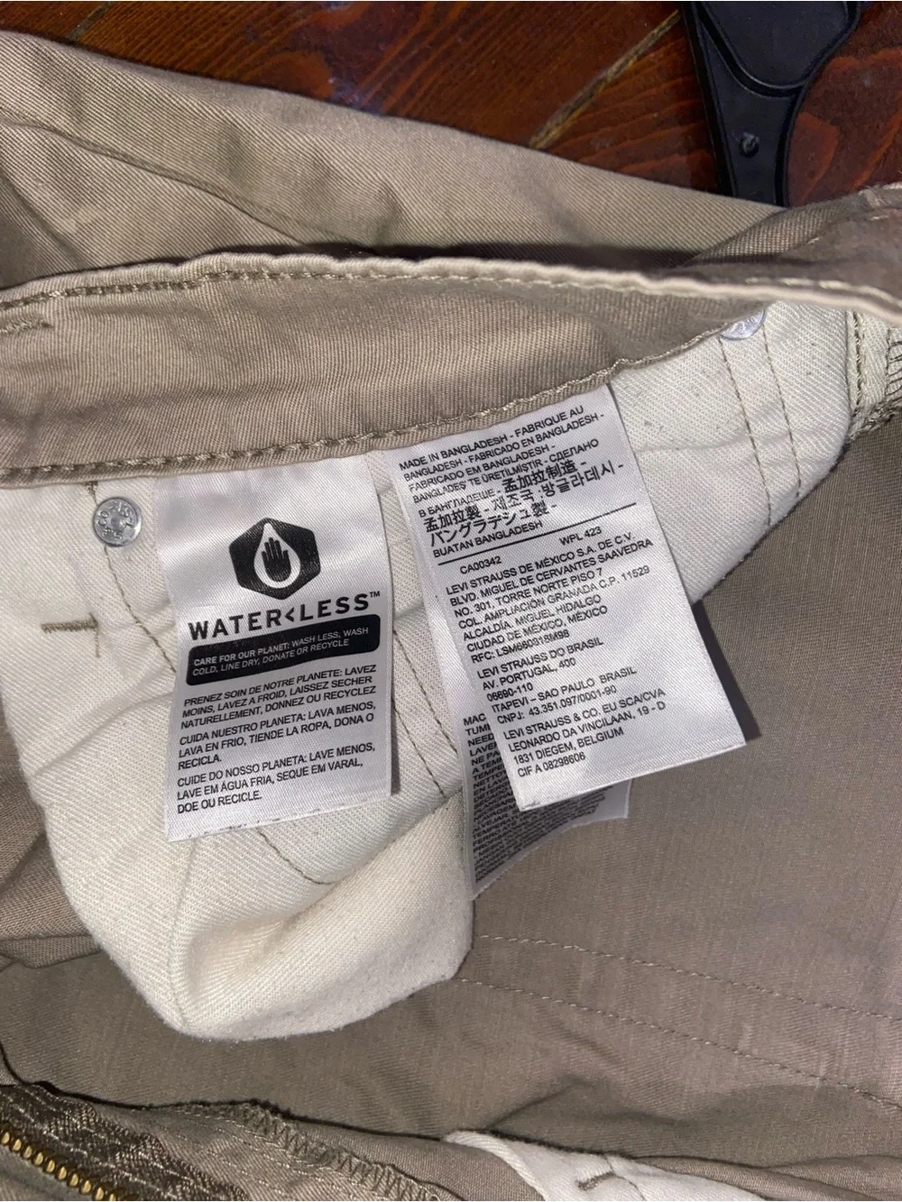 Levi Strauss Vintage Grunge Durable Classic Straight-Leg Chino‎ Pants in Khaki